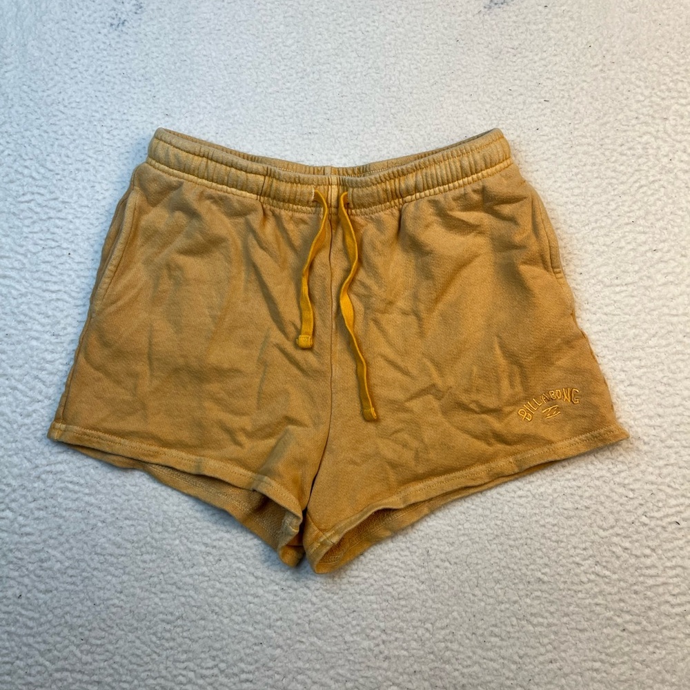 Billabong orange sweatshorts